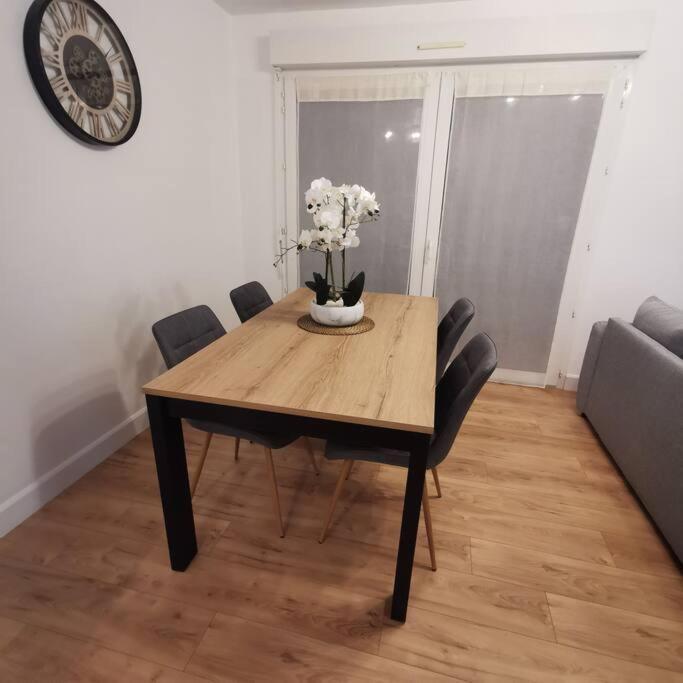 Tyvac - Maison Centre 2 Chambres- 4 Voyageurs Holiday home Plougasnou